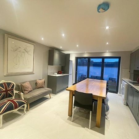 서턴 2A Seymour Road 빌라 외부 사진